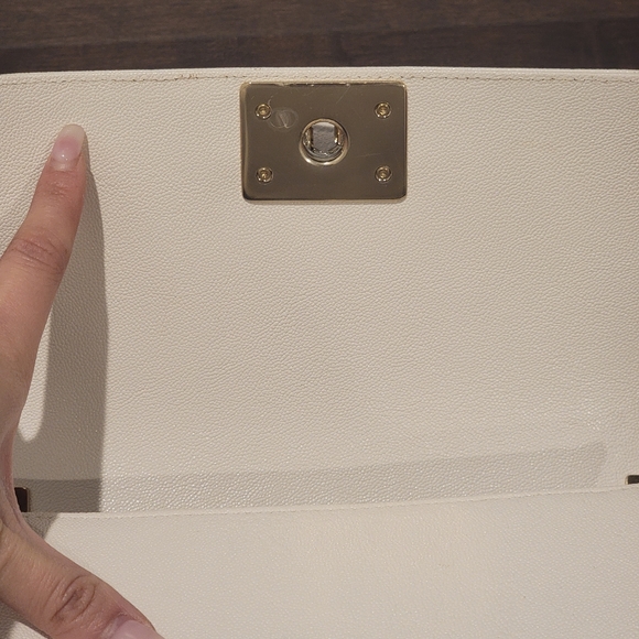 CHANEL SMALL BOY BAG (WHITE W/GOLD) - Picture 13 of 16